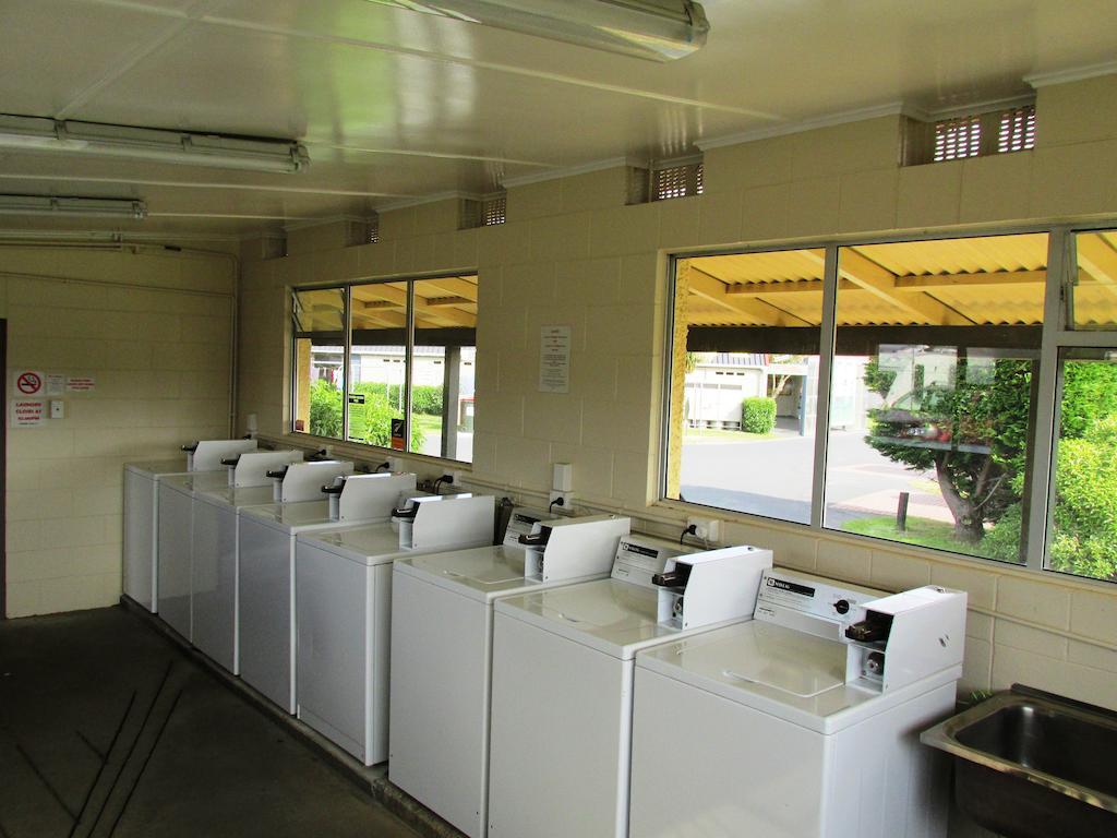 Dunedin Holiday Park Bagian luar foto