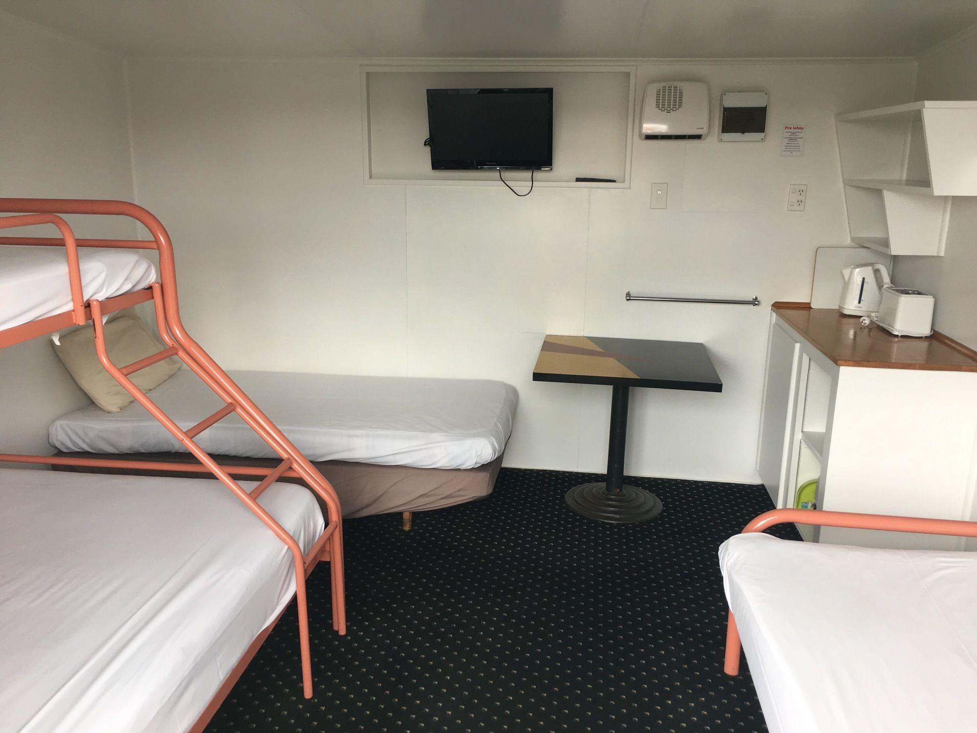 Dunedin Holiday Park Bagian luar foto