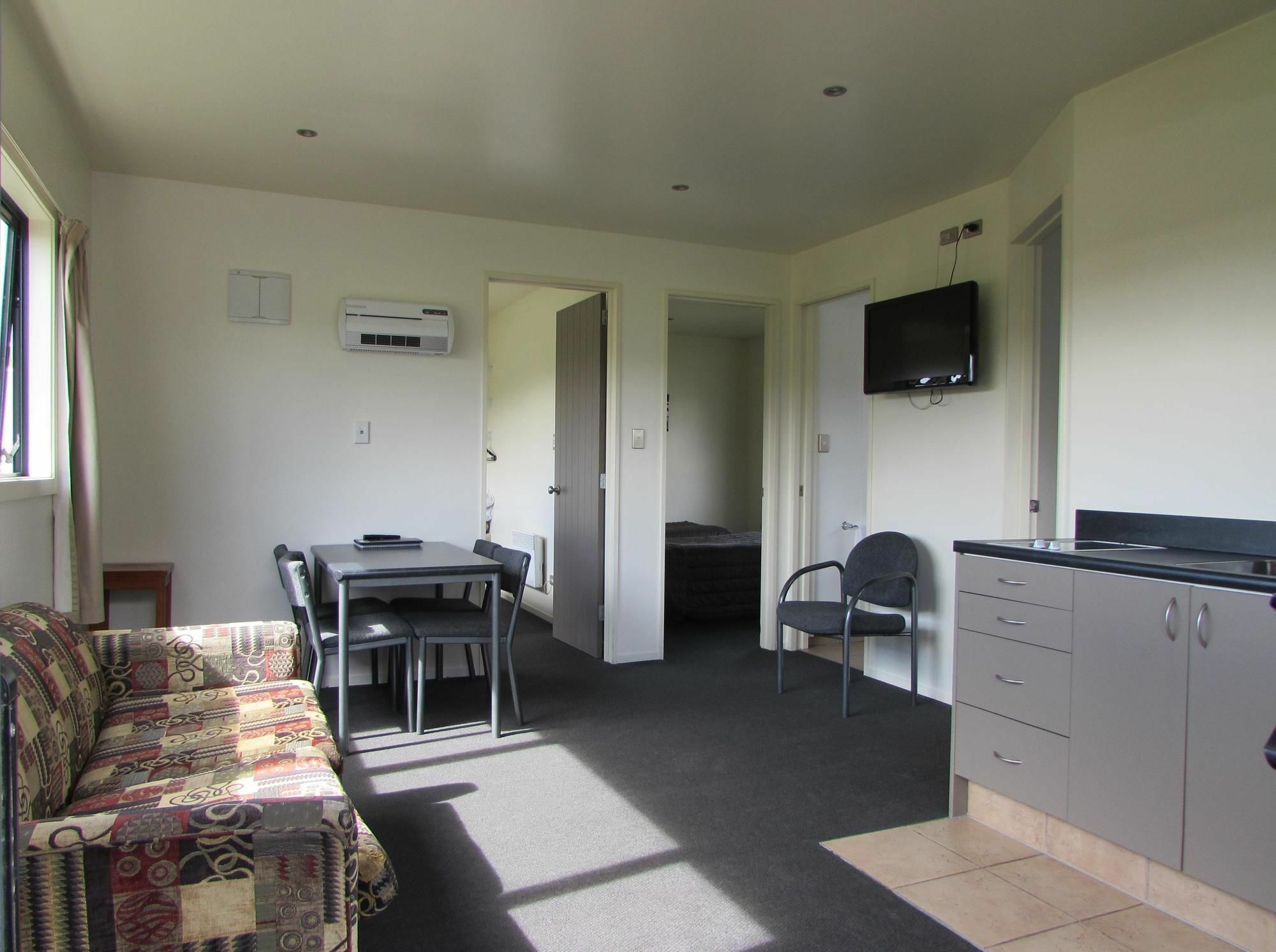 Dunedin Holiday Park Bagian luar foto